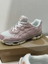 Loopschoenen, Asics, roze – foto 2 – kavel bij Onlineveilingmeester, Zutphen