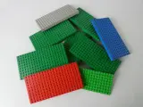 Partij LEGO bouwstenen met bouwplaten en minifiguren – foto 10 – kavel bij De Kringwinkel, Heverlee