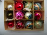 Lot 8 vintage kerstdecoratie – foto 11 – kavel bij De Kringwinkel, Oostende