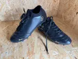 Voetbalschoenen - paar Dores – foto 3 – kavel bij Onlineveilingmeester