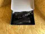 Voetbalschoenen - paar Dores – foto 4 – kavel bij Onlineveilingmeester
