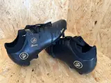 Voetbalschoenen - paar Dores – foto 4 – kavel bij Onlineveilingmeester