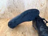 Voetbalschoenen - paar Dores – foto 3 – kavel bij Onlineveilingmeester