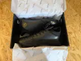 Voetbalschoenen - paar Dores – foto 5 – kavel bij Onlineveilingmeester