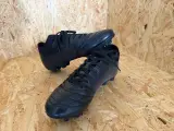 Voetbalschoenen - paar Dores – foto 3 – kavel bij Onlineveilingmeester