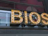 Vintage gevelbelettering 'Bioscoop' met ingebouwde lampen – foto 2 – kavel bij Onlineveilingmeester, Hengelo