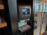 Koffiemachine Douwe Egberts, Cafitesse Excellence Compact, bouwjaar 2019 – foto 2 – kavel bij Onlineveilingmeester, Hengelo