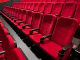 Volledige set bioscoopstoelen en loveseats – foto 7 – kavel bij Onlineveilingmeester, Hengelo