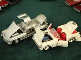 Collectie van 17 Modelauto's – Mercedes-Benz, Jaguar, Corvette, Klassieke Oldtimers & Cabriolets – foto 4 – kavel bij De Kringwinkel, Antwerpen
