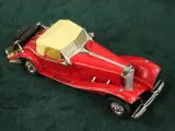 Collectie van 17 Modelauto's – Mercedes-Benz, Jaguar, Corvette, Klassieke Oldtimers & Cabriolets – foto 8 – kavel bij De Kringwinkel, Antwerpen