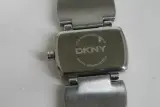 DKNY analoog dameshorloge – foto 6 – kavel bij De Kringwinkel, Brecht