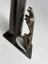 Vintage metalen pennenhouder met jaguar decoratie – foto 6 – kavel bij De Kringwinkel, Gent