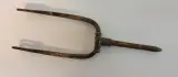 Antieke metalen sporenstaaf – foto 3 – kavel bij De Kringwinkel, Aalst