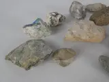 Verzameling diverse mineralen en gesteenten – foto 5 – kavel bij De Kringwinkel, Heverlee
