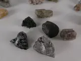 Verzameling diverse mineralen en gesteenten – foto 8 – kavel bij De Kringwinkel, Heverlee