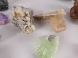 Set diverse mineralen en kristallen – foto 6 – kavel bij De Kringwinkel, Heverlee