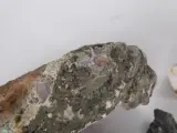 Set diverse mineralen en kristallen – foto 10 – kavel bij De Kringwinkel, Heverlee