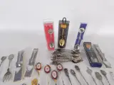 Verzameling souvenirlepels diverse steden en thema's(313 stuks) – foto 2 – kavel bij De Kringwinkel, Heverlee