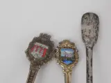 Verzameling souvenirlepels diverse steden en thema's(313 stuks) – foto 8 – kavel bij De Kringwinkel, Heverlee