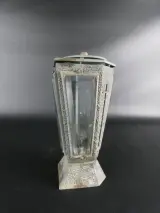 Metaallegering graflantaarn – Zeshoekig met Facetglas & Kruis – foto 3 – kavel bij De Kringwinkel, Heverlee