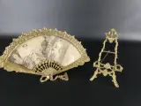 Decoratieve waaiervormige fotolijst met tafelezel – foto 2 – kavel bij De Kringwinkel, Heverlee