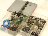 Partij vintage Meccano & Märklin metalen bouwsets met onderdelen en documentatie – foto 4 – kavel bij De Kringwinkel, Antwerpen