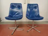 2 vintage blauwe designstoelen – kavel bij De Kringwinkel, Ninove