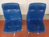 2 vintage blauwe designstoelen – foto 5 – kavel bij De Kringwinkel, Ninove
