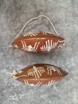 Peruaanse Nazca-stijl decoratieve aardewerken miniatuur-kruikjes – foto 7 – kavel bij De Kringwinkel, Gent