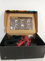Zwarte sneakers Heelys met rode veters en wieltjes maat 36,5 – foto 2 – kavel bij De Kringwinkel, Turnhout