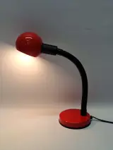 Vintage Veneta Lumi Italiaanse Bureaulamp - Rood/Zwart – foto 2 – kavel bij De Kringwinkel, Gent