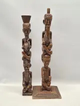 Handgesneden Afrikaanse totem sculptuur – foto 4 – kavel bij De Kringwinkel, Gent
