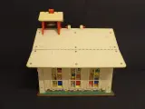 Fisher-Price Play Family School (1971) – foto 4 – kavel bij De Kringwinkel, Leopoldsburg