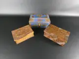 Set van 3 houten sierdozen met verschillende ontwerpen – foto 2 – kavel bij De Kringwinkel, Heverlee