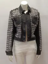 Exclusief Gianfranco Ferré designer Jeans- en Bouclé jasje – kavel bij De Kringwinkel, Gent