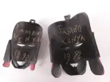 Set van 5 Afrikaanse houten maskers en houder(1992) – foto 4 – kavel bij De Kringwinkel, Heverlee