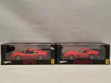 Set van twee Ferrari GTO schaalmodellen 1:18 Hot Wheels Elite – foto 2 – kavel bij De Kringwinkel, Gent