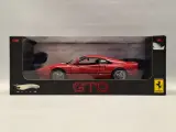 Set van twee Ferrari GTO schaalmodellen 1:18 Hot Wheels Elite – foto 4 – kavel bij De Kringwinkel, Gent