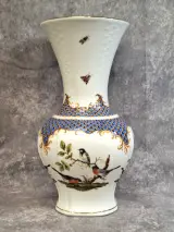 Bareuther Waldsassen porseleinen balustervaas - vogels, insecten en blauw schubdecor – kavel bij De Kringwinkel, Gent