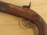 Reproductie/rekwisiet East India Company Model 1843 Percussion Dragoon Pistol – foto 6 – kavel bij De Kringwinkel, Antwerpen