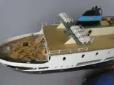Handgemaakt houten schaalmodel van een schip – foto 6 – kavel bij De Kringwinkel, Diest