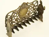 Antieke messing Chanoekalamp - Judaica - Mozes & Aäron - Praag/Bohemen - vermoedelijk 19e eeuw – kavel bij De Kringwinkel, Antwerpen