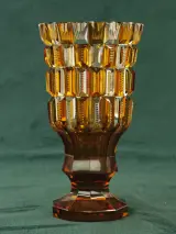 Amberkleurige kristallen Art Deco vaas – kavel bij De Kringwinkel, Antwerpen