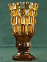 Amberkleurige kristallen Art Deco vaas – foto 8 – kavel bij De Kringwinkel, Antwerpen