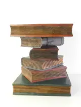 Handgesneden houten boekenkruk – bijzettafel van boeken – foto 2 – kavel bij De Kringwinkel, Heverlee