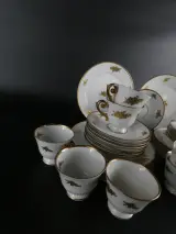 Porseleinen servies met gouden bloemenmotief, Langenthal Suisse – foto 5 – kavel bij De Kringwinkel, Heverlee