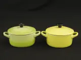 Le Creuset set van 7 cocottes en 2 tasjes – foto 2 – kavel bij De Kringwinkel, Antwerpen