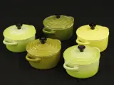 Le Creuset set van 7 cocottes en 2 tasjes – foto 8 – kavel bij De Kringwinkel, Antwerpen