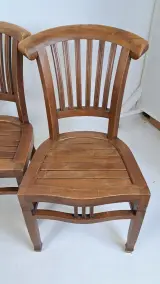 Set van vier koloniale houten stoelen uit Indonesië – foto 2 – kavel bij De Kringwinkel, Turnhout