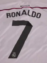 Wit Real Madrid Ronaldo voetbalshirt maat L – foto 9 – kavel bij De Kringwinkel, Heverlee